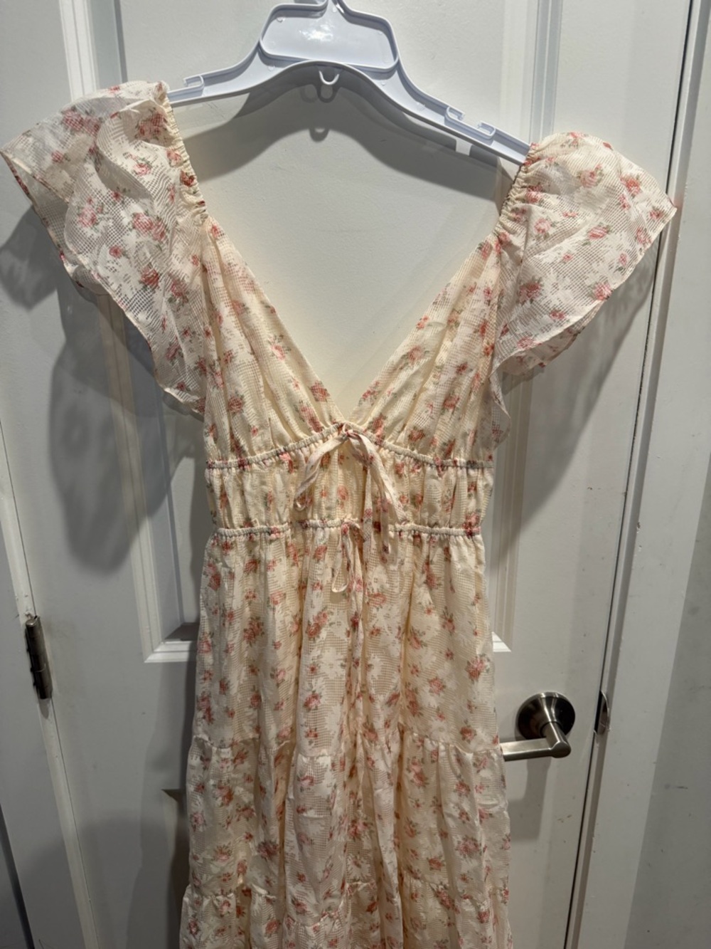 Altar'd State ENCHANTED FLORAL & GINGHAM RUFFLED MAXI DRESS IN CREAM/PEACH S-XS - Picture 16 of 16